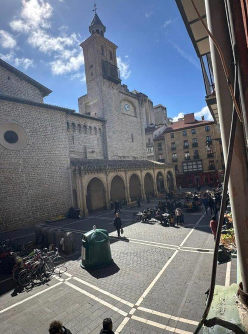 Kilimin Lägenhet Pamplona Exteriör bild